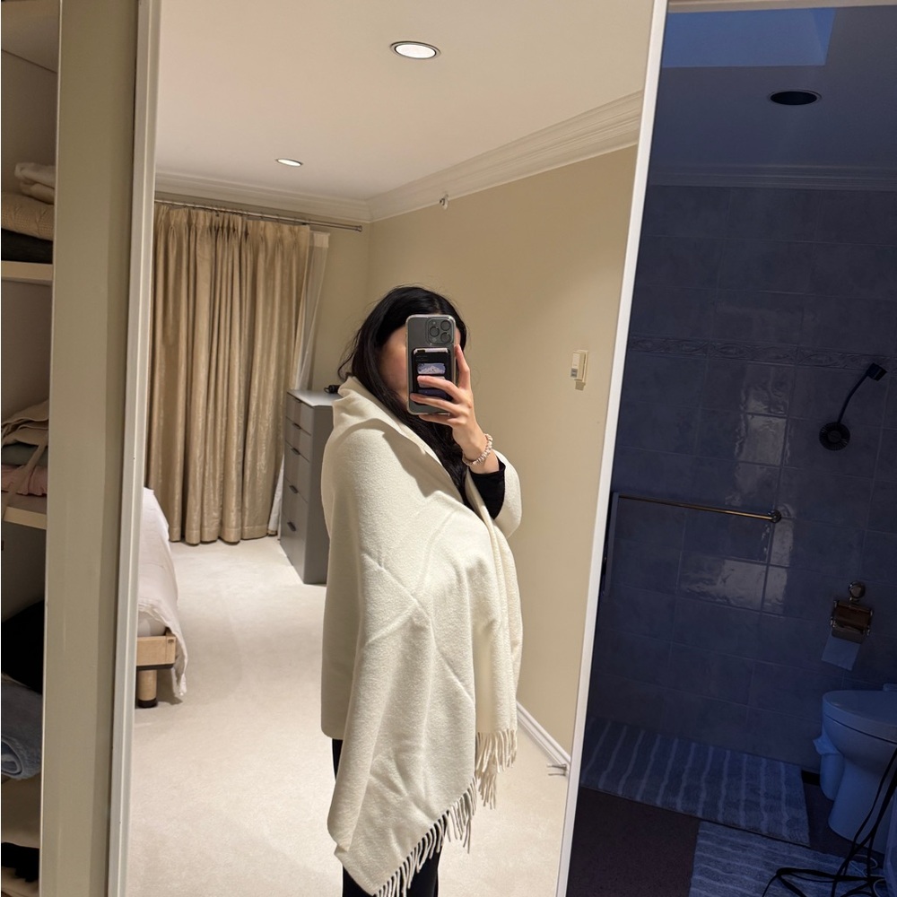 SOLD ELSEWHERE Loro Piana Cashmere Shawl Large 200x73cm